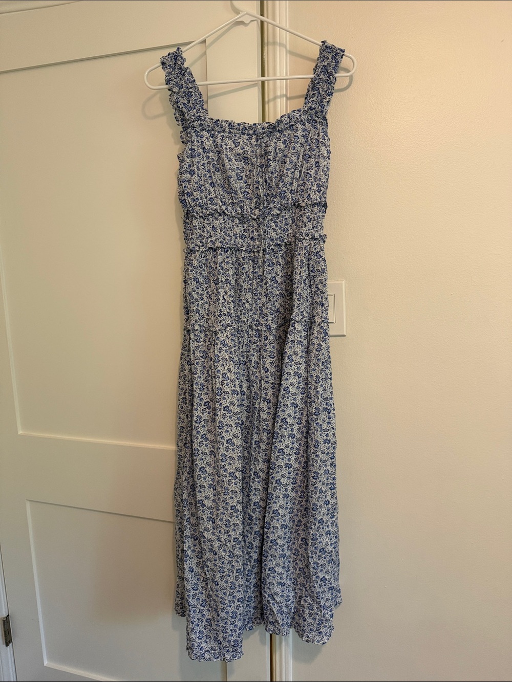 GAP Blue and White Floral Maxi Dress - Picture 1 of 3